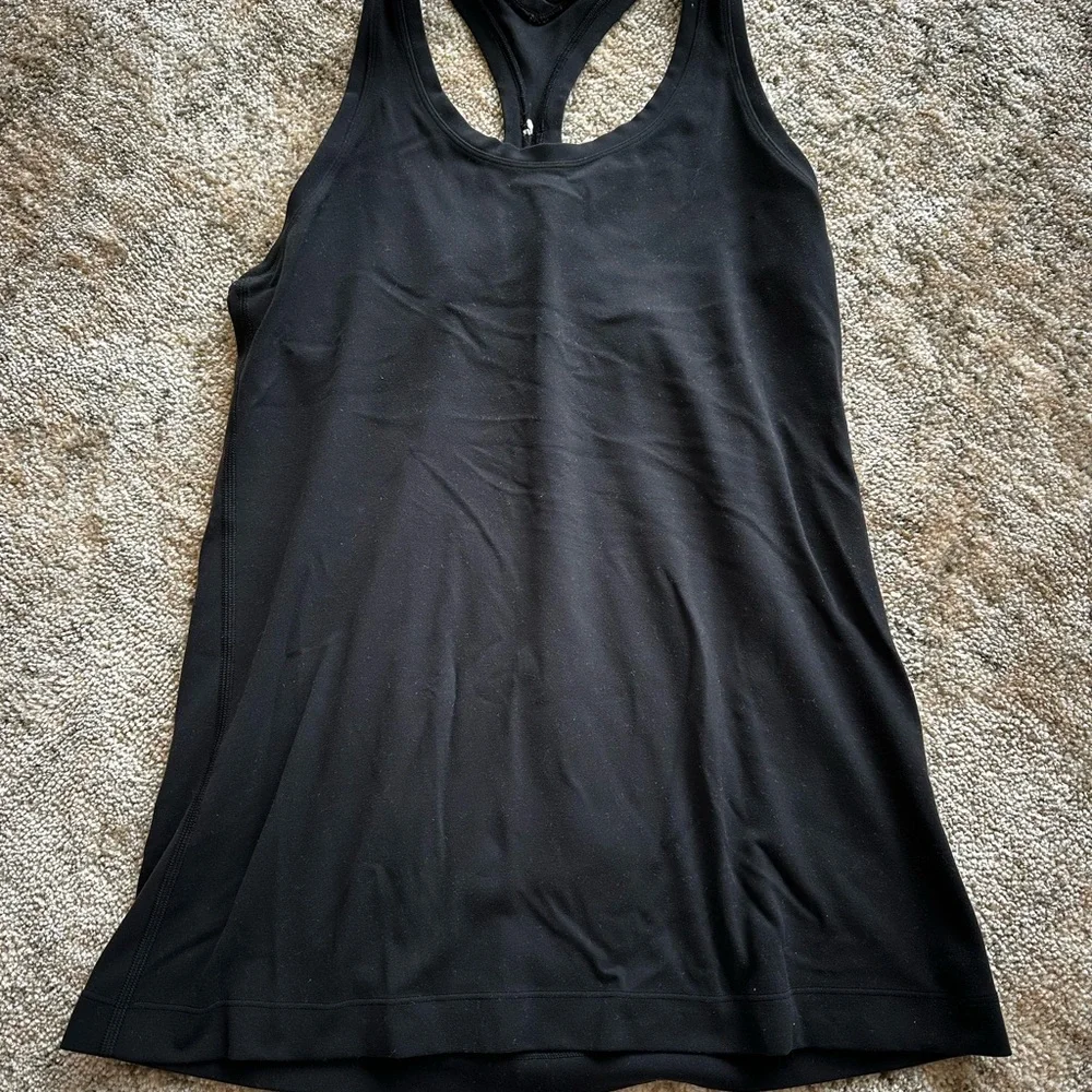 lululemon Racerback Tank size 8 - Picture 2 of 2